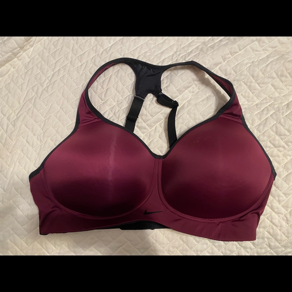 Nike high impact sports bra
